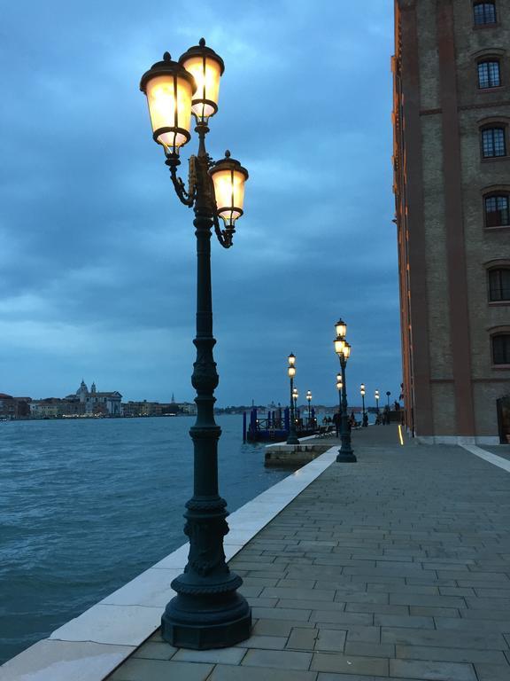 Apartamento Molino Stucky Flat Venecia Habitación foto